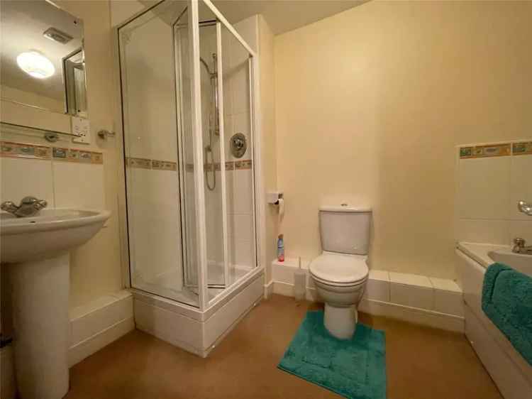 4 bedroom house in Exeter