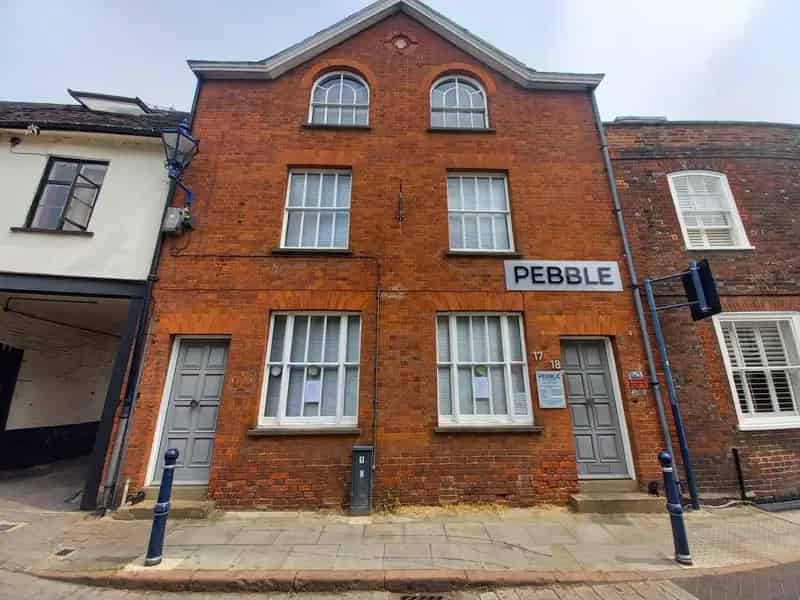 Grade II Listed 4-Floor Commercial Building - Former Beauty Salon