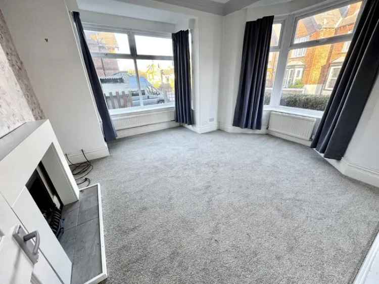 3 Bedroom Semi Detached House for Sale Scarborough