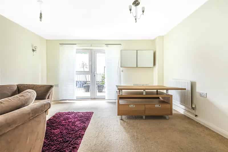 2 Bedroom Apartment to Rent SW11