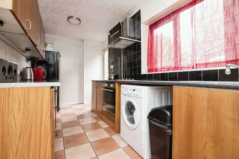 Smethwick Family Home Near Bearwood High Street
