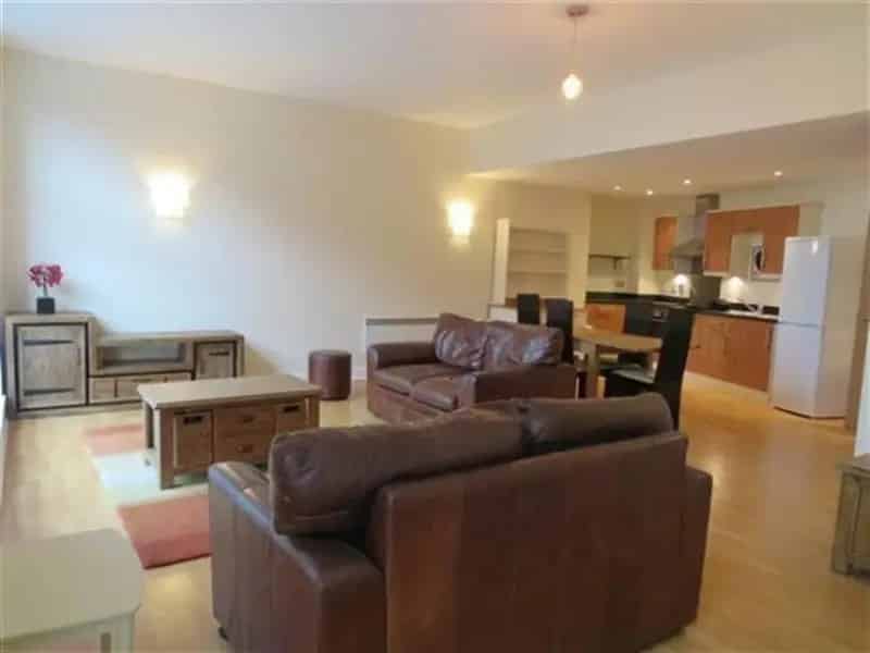 Two Bedroom Apartment Digbeth Private Entrance Allocated Parking