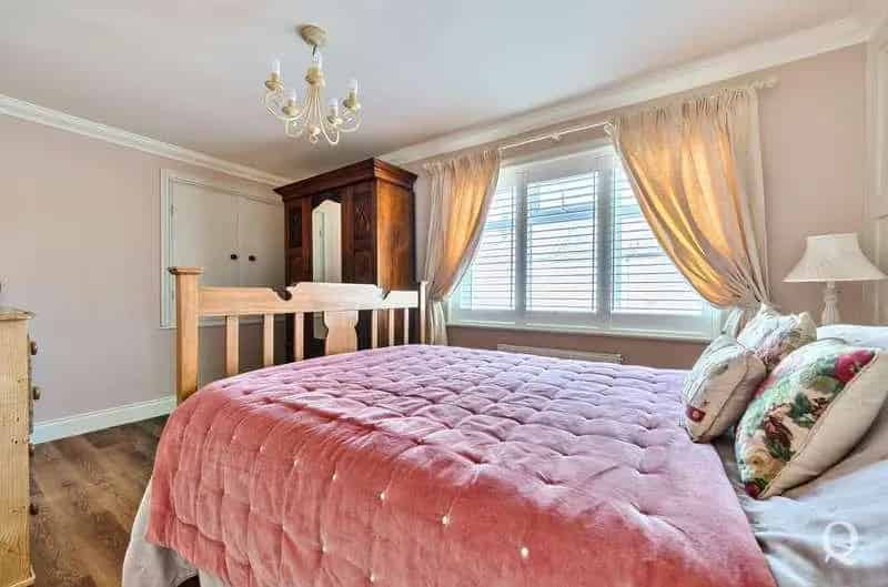 2 Bed Semi-Detached House For Sale