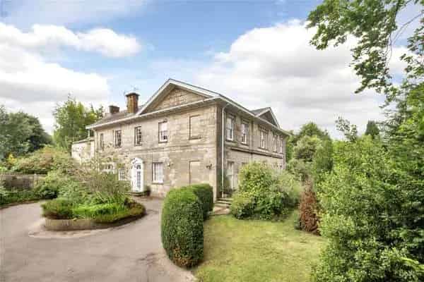 Camden Hill, Tunbridge Wells, Kent, TN2 4TG | Property for sale | Savills