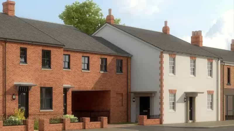 2 Bed Maisonette with Private Garden - New Bradwell