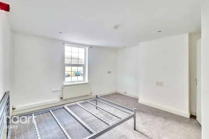 3 Bedroom Apartment for Sale - No Sale No Fee