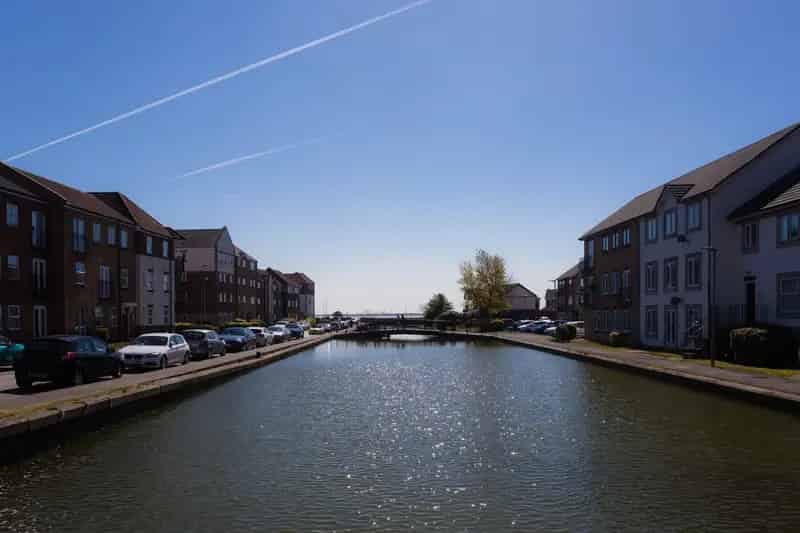 Four Bedroom Apartment in Historic Building with Humber Views