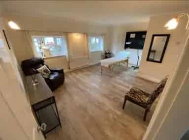 Ground Floor Annexe for Beauty Salon Therapy Massage Suite