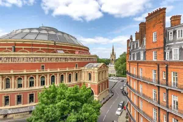 Albert Court Apartment: Royal Albert Hall Views