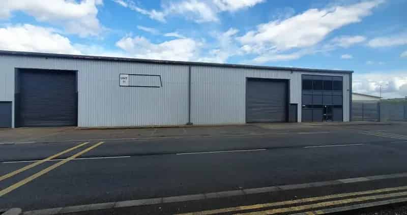 Industrial Unit with Office Space For Lease