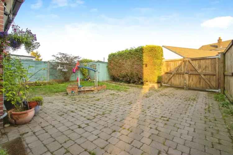 3 Bedroom Semi Detached House for Sale Ossett West Yorkshire