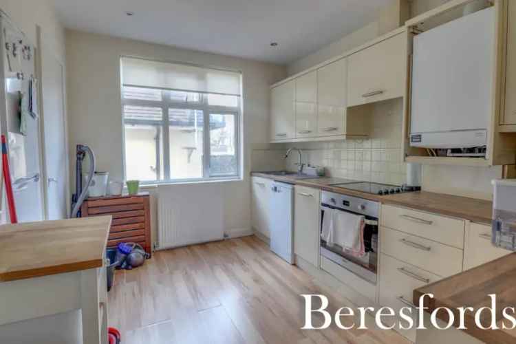 2 Bedroom Apartment Near Shenfield Station
