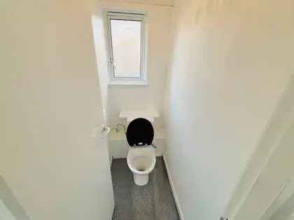 2 Bedroom Flat 91m² London Docklands
