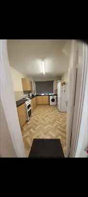 2 Bed Maisonette Woodchurch Spacious Family Home
