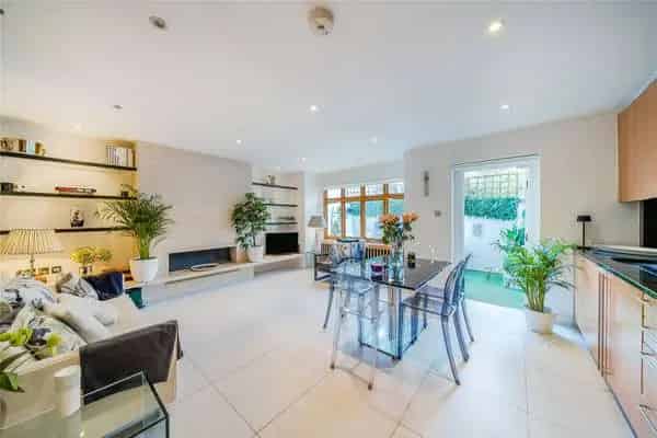 One Bedroom Ground Floor Flat with Garden - Hampstead Heath