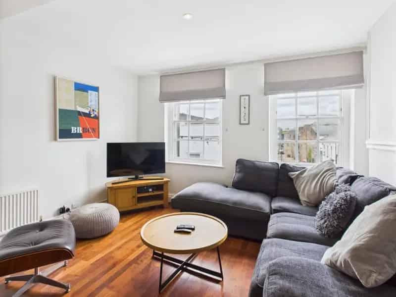 3 bedroom Flat
 To Rent