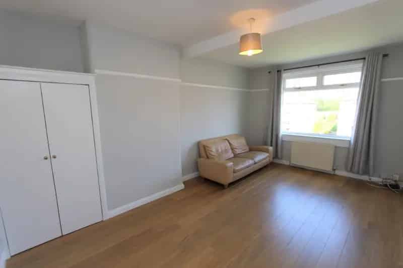 2 Bedroom Flat House to Rent Available Now