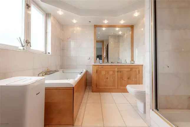 Flat for sale in Southwick Street, London W2