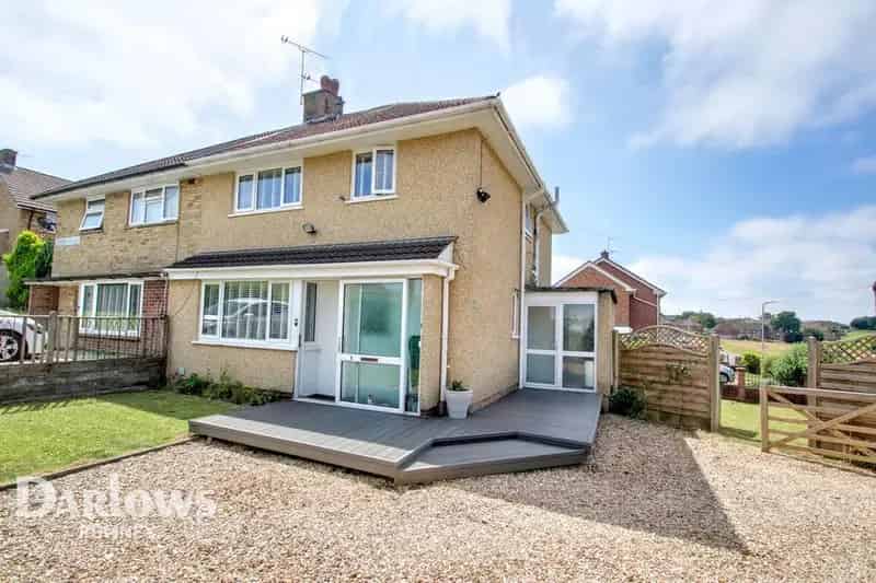 3 Bedroom Semi-Detached House for Sale
