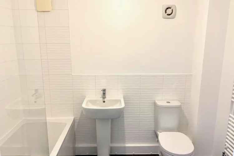 Spacious 2-Bedroom Flat Hampton Gardens Zero Deposit Available