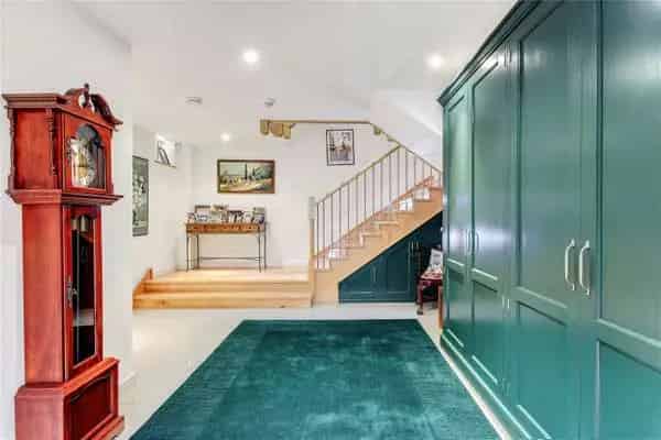 5 Bedroom House with Garden Room and Triple Garage