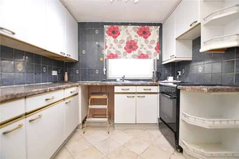 Three Bedroom Semi-Detached House in Rothwell