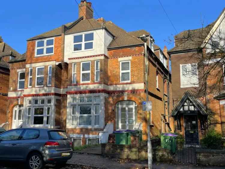 2 Bedroom Flat for Sale Folkestone CT20