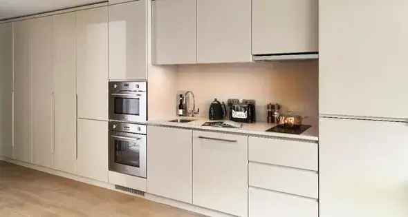 Luxury 1-Room Flat Manchester All Inclusive Gym Pool Sky