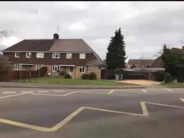 3 Bed House Large Garden Driveway Near Schools Peterborough