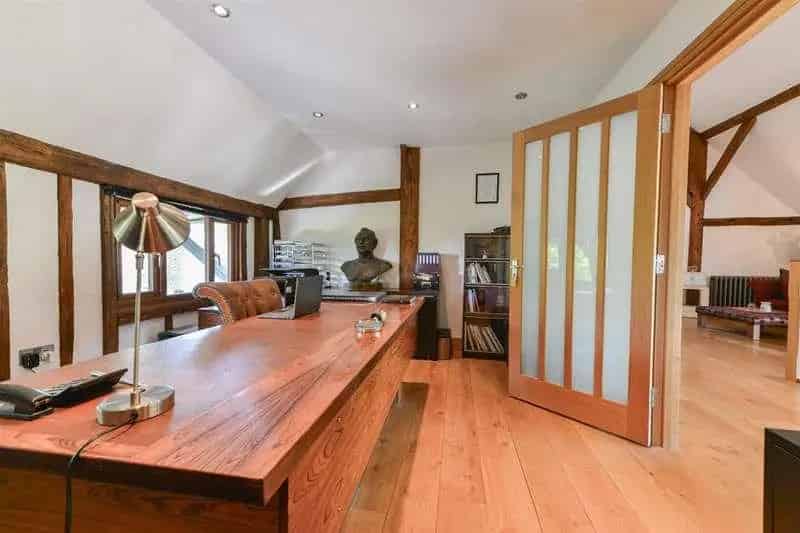 4 bed property for sale