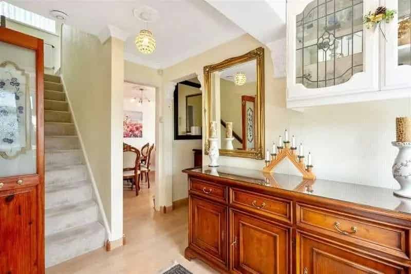 3 Bed Detached House For Sale Near Amenities