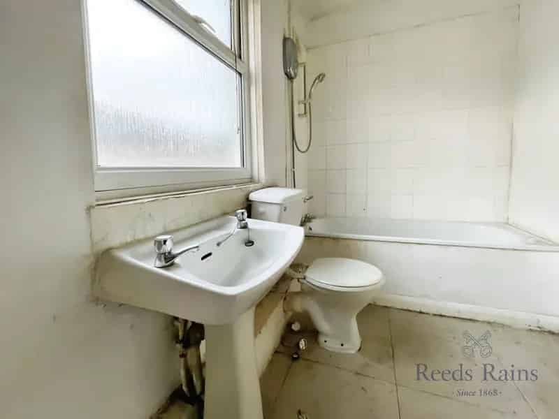 1 Bedroom Mid Terrace House for Sale Liverpool