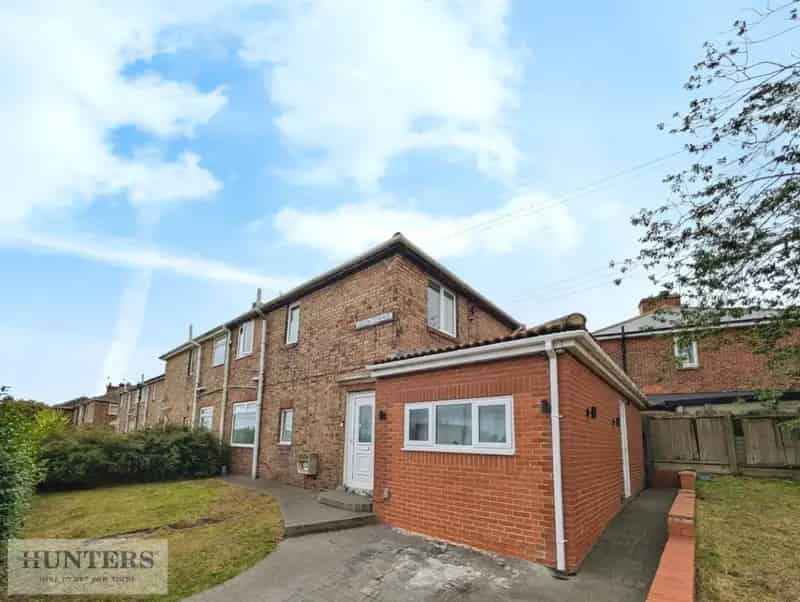 4 Bedroom House For Sale 1076 SQ FT