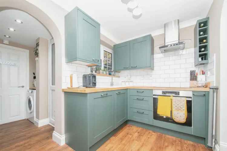3 Bed House Near Sudbury Train Station