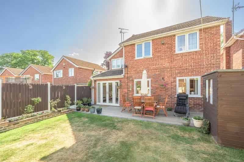 4 Bed Detached House for Sale