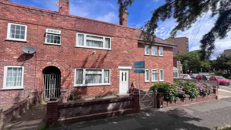 3 bedroom House
 For Sale