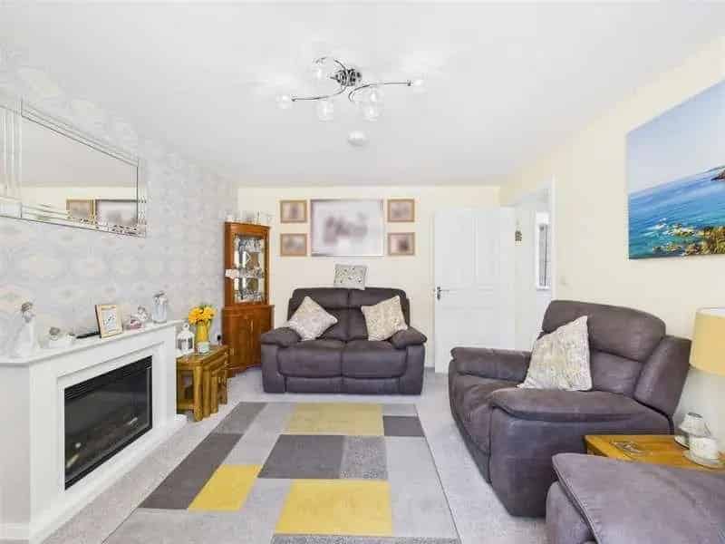 4 Bed Detached House For Sale in Haverfordwest