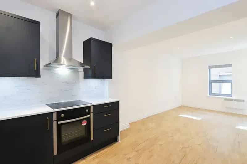 2 Bedroom Flat for Sale Sheffield City Center