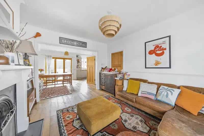 1930s Three Bedroom Terrace House for Sale