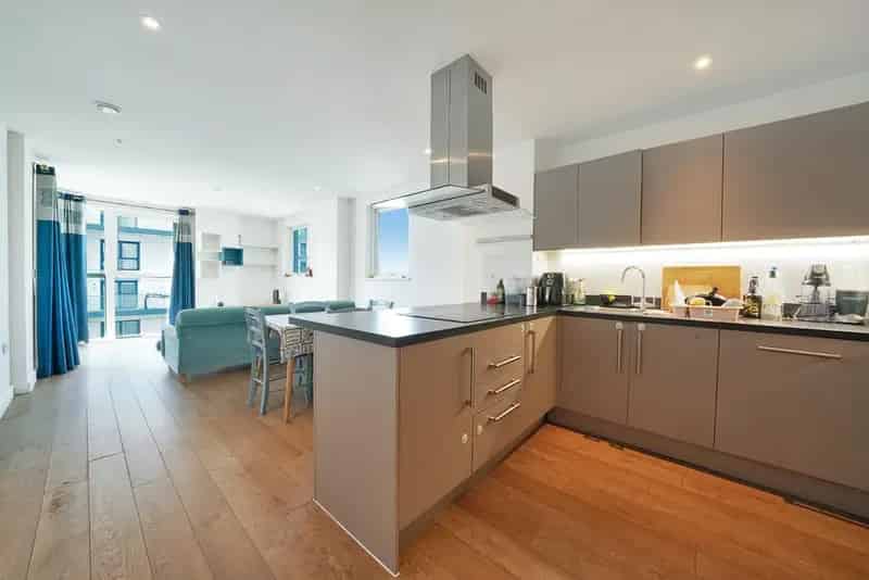 Flat For Sale , London, England