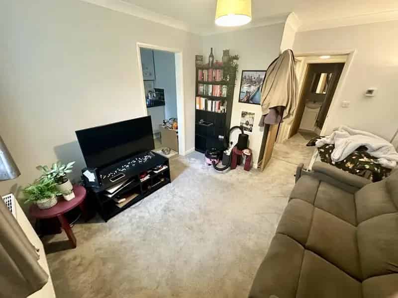 1 Bedroom Ground Floor Flat to Let BEARWOOD