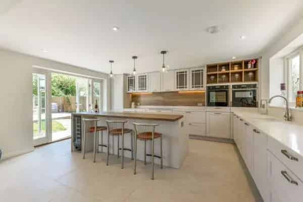 Charming 2-Bed House with Impressive Kitchen Diner