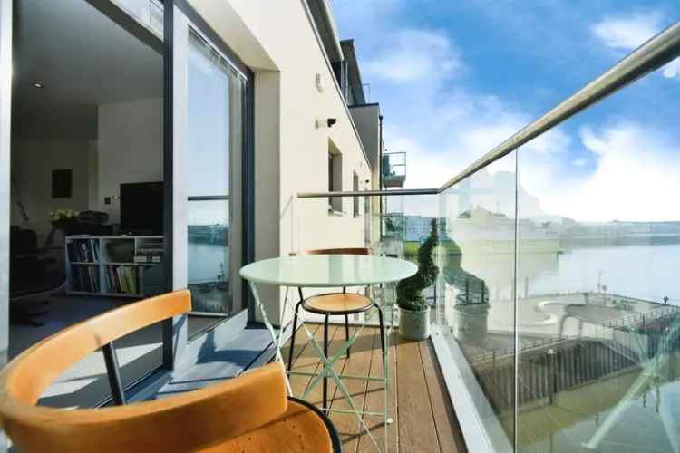 2 Bed Harbourside Apartment West Quay Stunning Views Allocated Parking