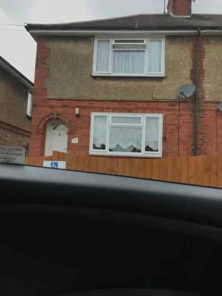 2 Up 2 Down House Large Garden Secure Parking New Boiler