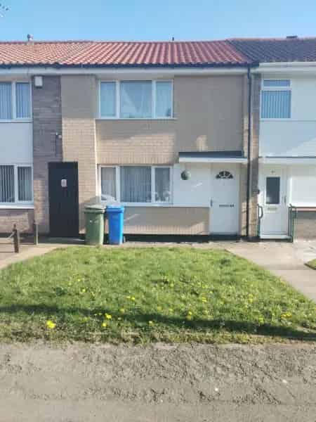 2 Bed House New Rendering Roof Large Garden Double Glazing