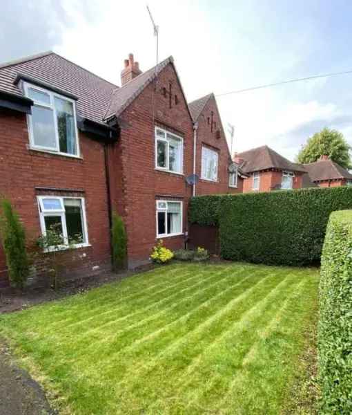 3 Bed Semi-Detached House with Separate Dining Room and Large Garden