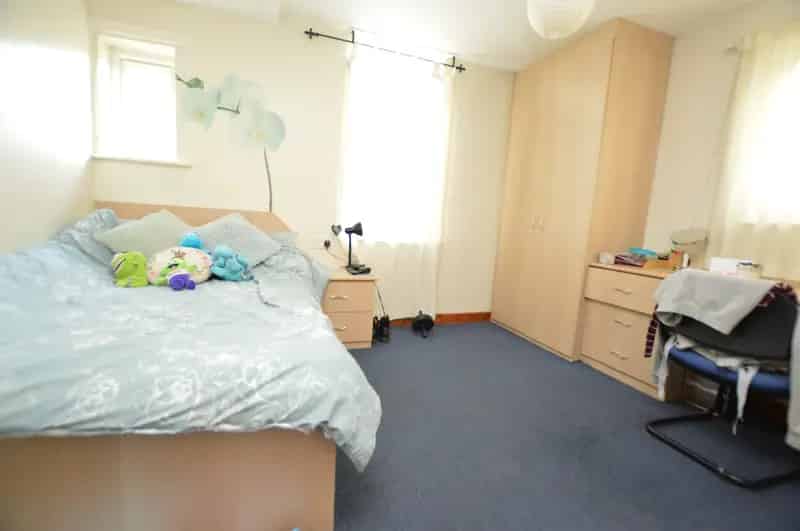 4 Double Bedroom Student House Headingley Zero Deposit Available