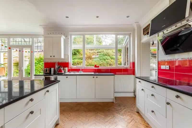 5 Bedroom Semi Detached House For Sale
