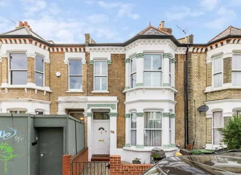 4 Bedroom Family Home Shepherds Bush Large Garden Potential To Extend