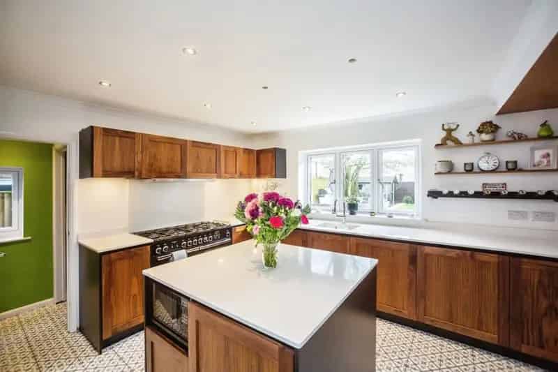 4 Bedroom Detached House in Sought After Village